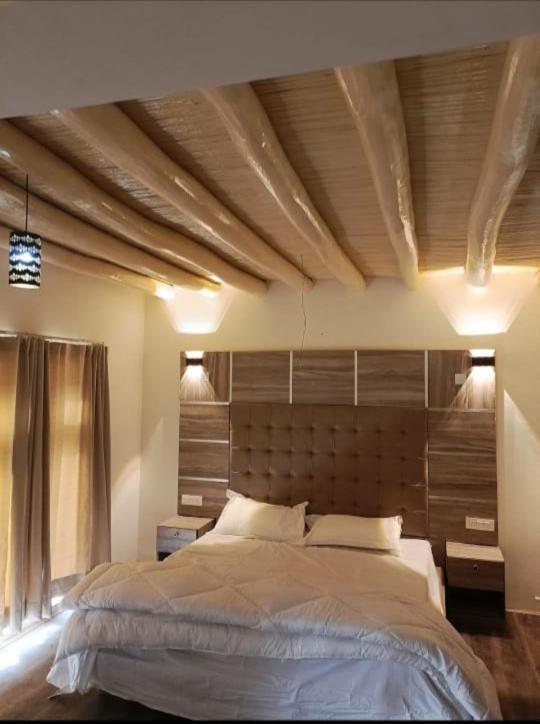 Hotel Sindhu Residency She Exterior foto